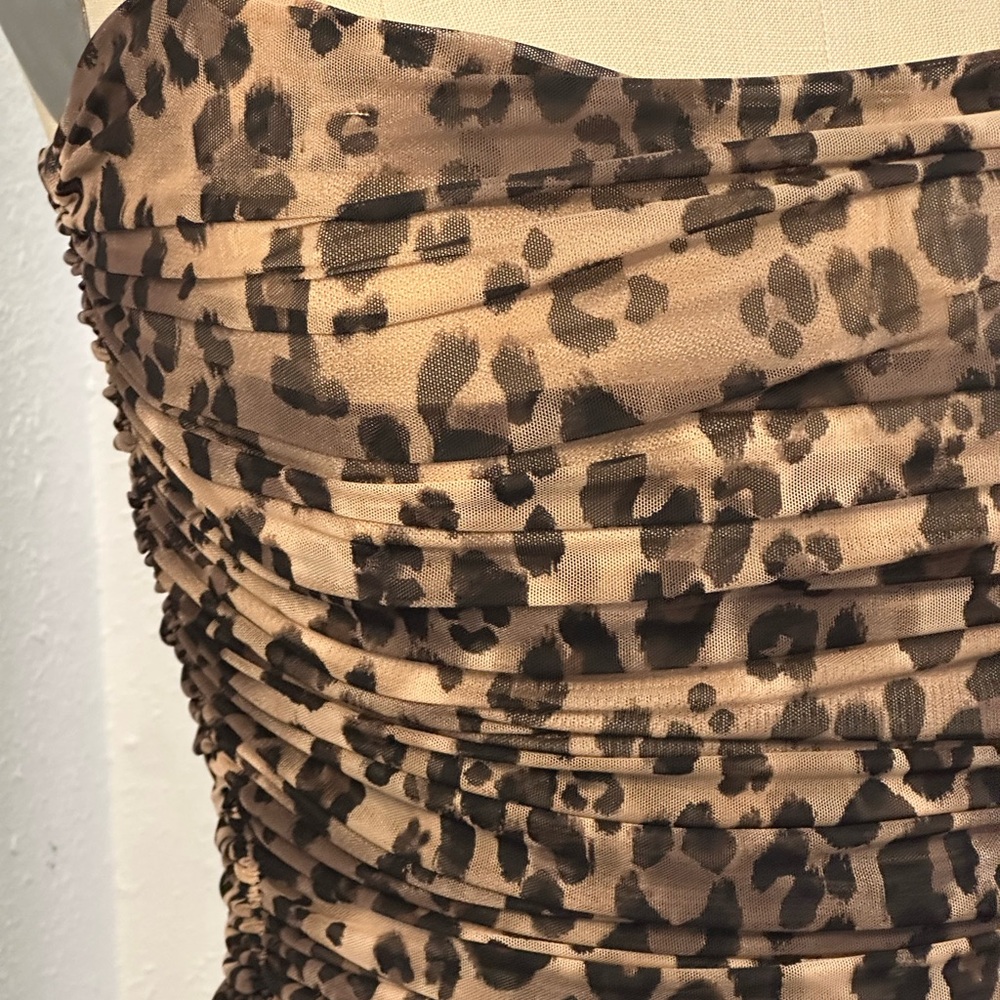 Aritzia Ten By Babaton Luxor Mini Dress Ruched Bodycon Leopard Size 10 - Picture 7 of 8